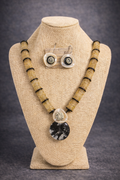 Conjunto de collar y pendientes Obsidiana